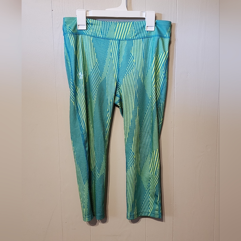 Under Armour Capri Leggings Large Girls Green Workout Athletic Performance A872